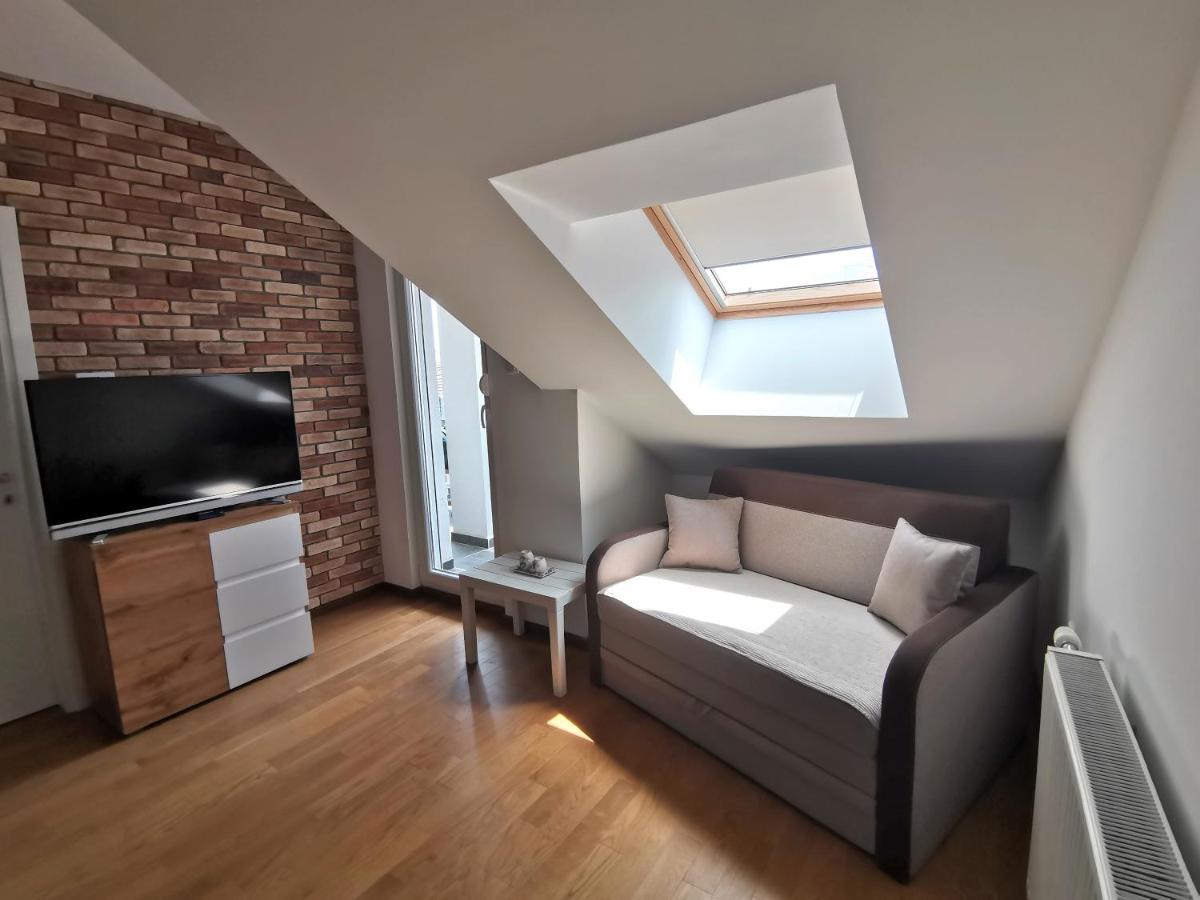 Stan Na Dan M Apartment Novi Sad Exterior photo