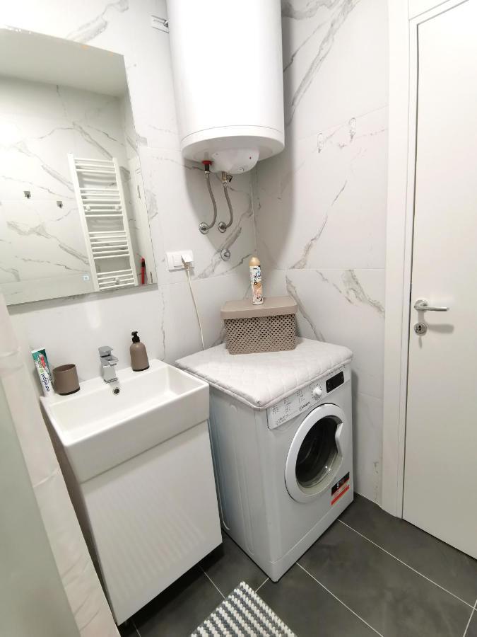 Stan Na Dan M Apartment Novi Sad Exterior photo