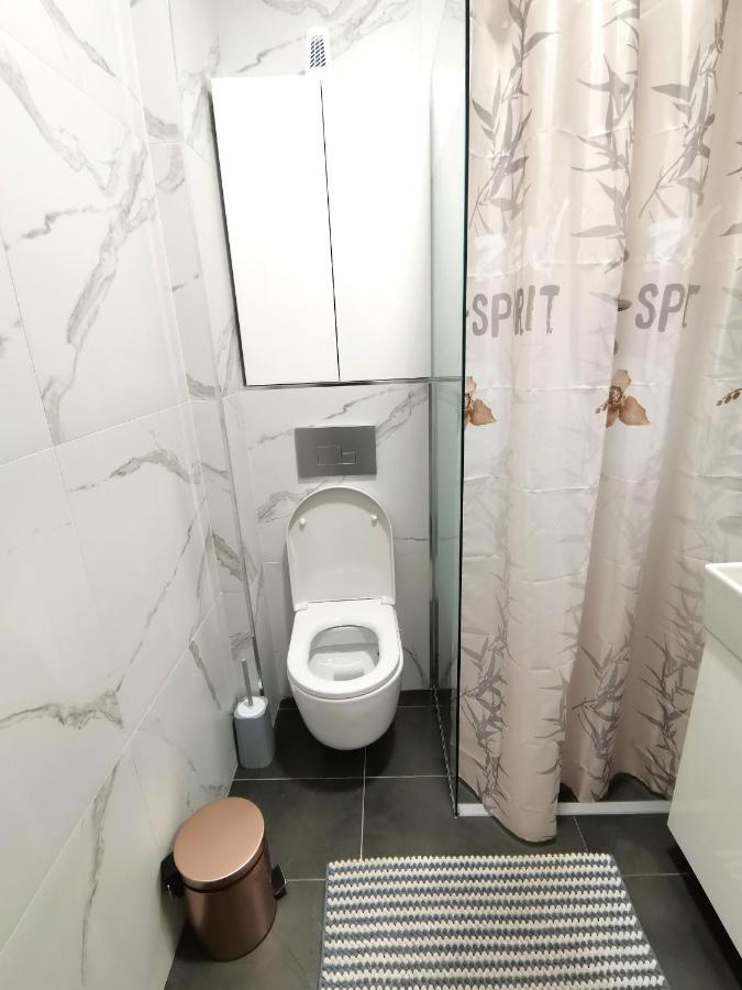 Stan Na Dan M Apartment Novi Sad Exterior photo