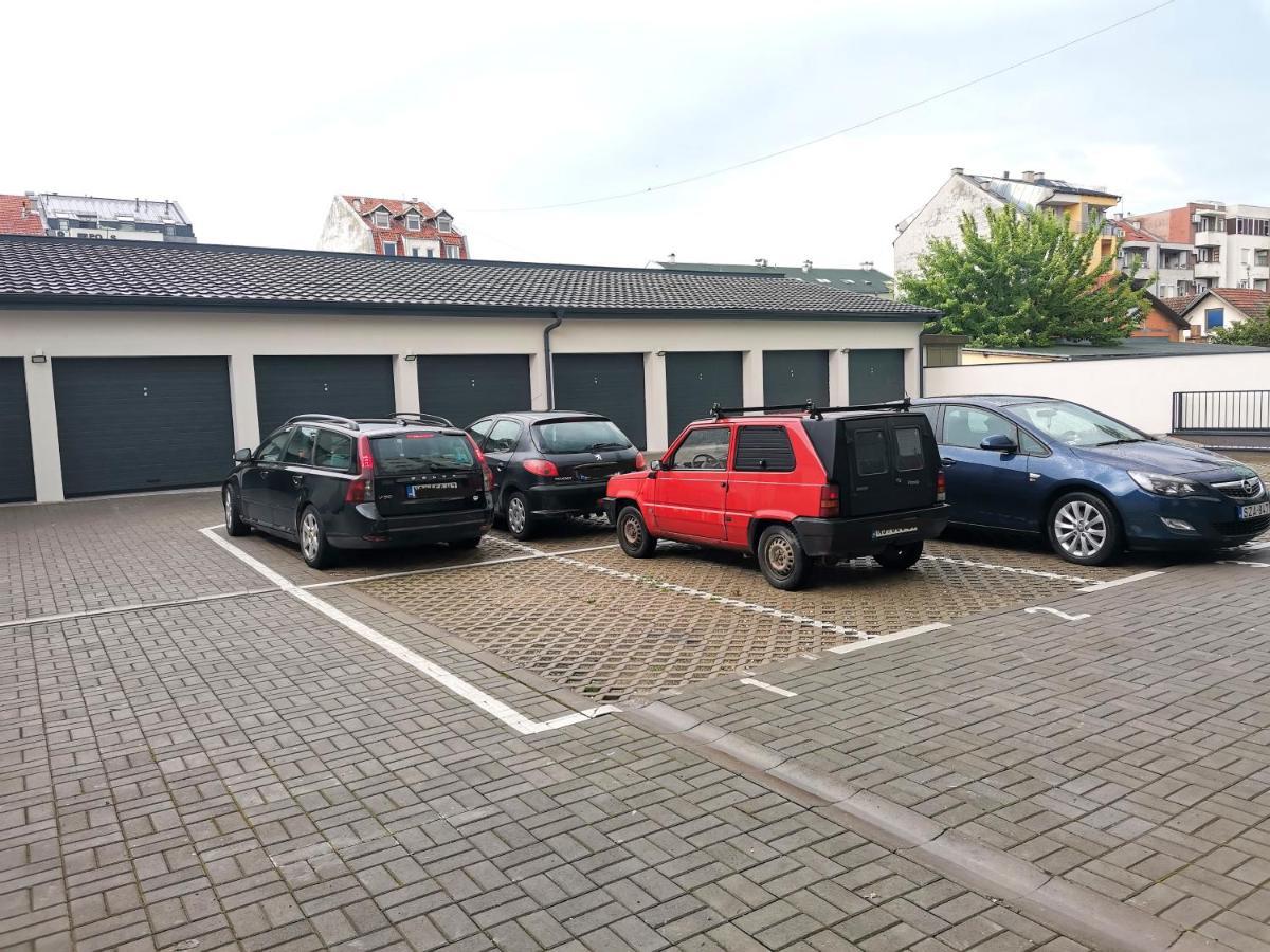 Stan Na Dan M Apartment Novi Sad Exterior photo
